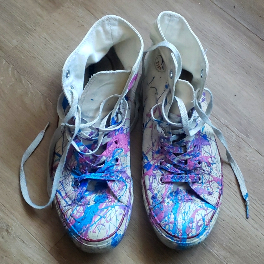 Custom Painted Tie Dye Converse All Star.